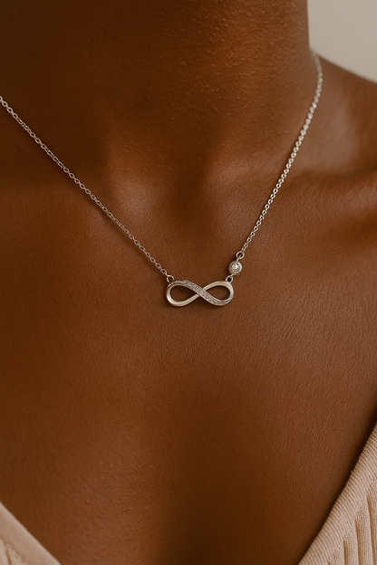 Colar Infinito com Zircônia - Pétala