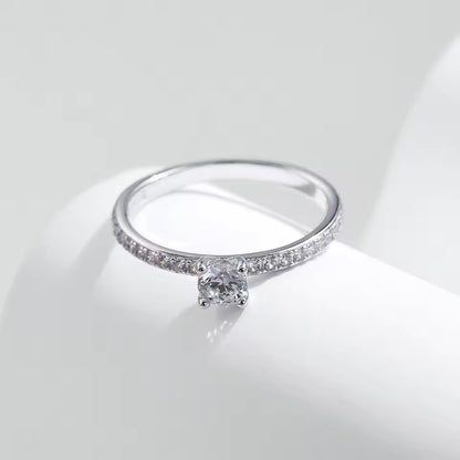 Anel Moissanite Elegância - Pétala